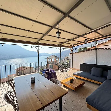 Alberto's Terrace Daire Moltrasio
